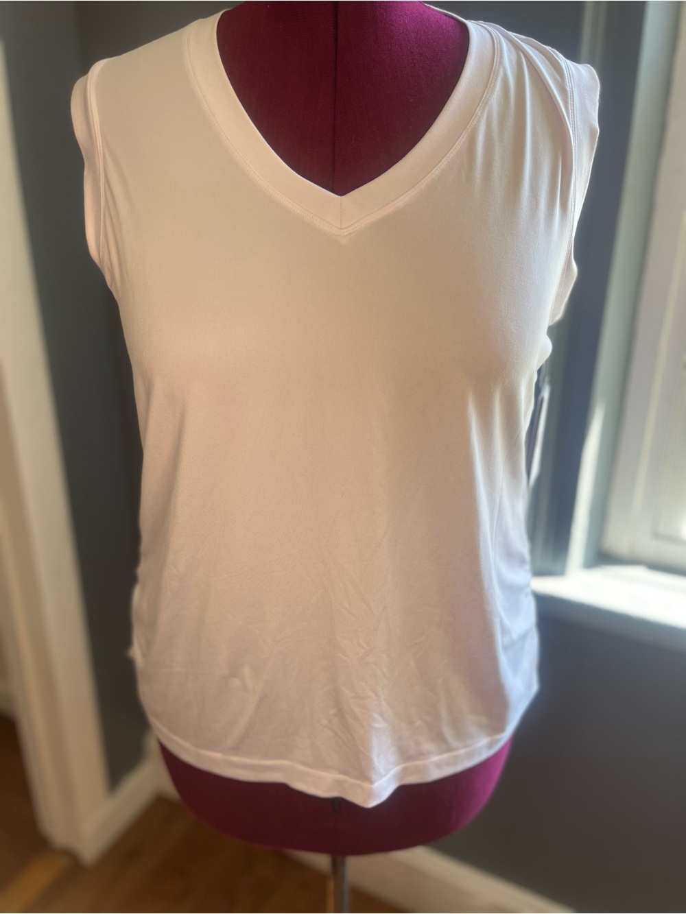Athletic Workout Free Country White Sleeveless Shirt NWT Women’s Size XL